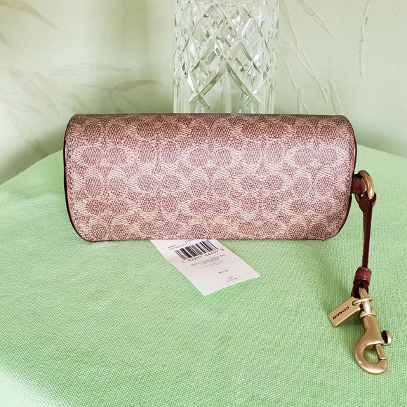 COACH SUNGLASS CASE BAG CHARM SIGNATURE W/TEA ROSE TURNLOCK:NWT 89408 - Picture 7 of 14